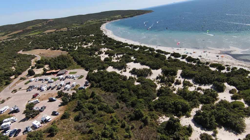 Servizi e attività presso la spiaggia di Is Solinas